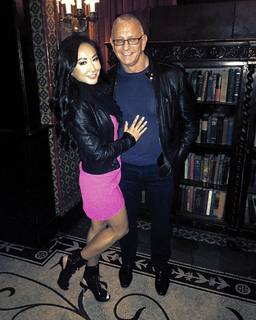 Gail Kim feet photo thumbnail