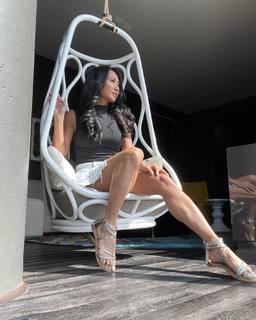 Gail Kim feet photo thumbnail