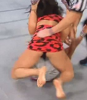 Gail Kim feet photo thumbnail