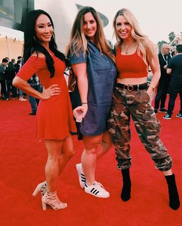 Gail Kim feet photo thumbnail