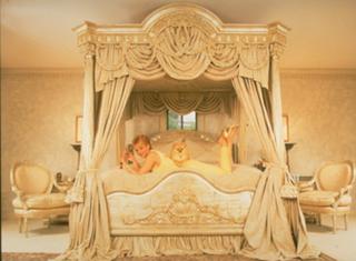 Gail O'Grady feet photo thumbnail