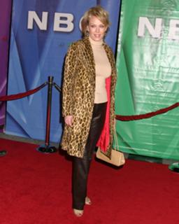 Gail O'Grady feet photo thumbnail