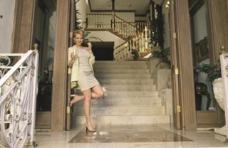 Gail O'Grady feet photo thumbnail