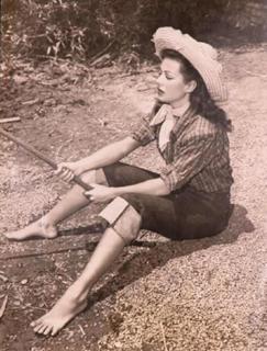 Gail Russell feet photo 9