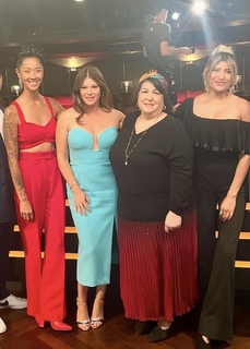 Gail Simmons feet photo 8