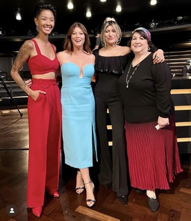 Gail Simmons feet photo 7