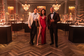 Gal Gadot feet photo thumbnail