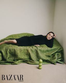Gal Gadot feet photo 5