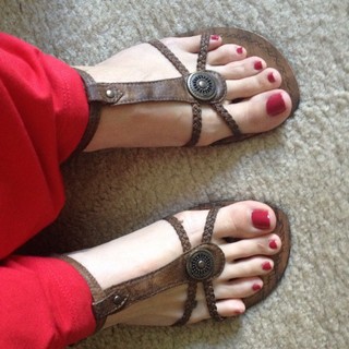 Galadriel Stineman feet photo 8