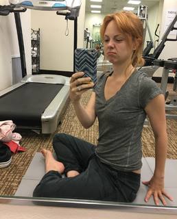 Galadriel Stineman feet photo 4