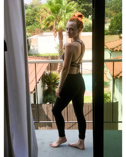 Galadriel Stineman feet photo 2