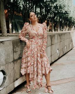 Galilea Montijo feet photo thumbnail