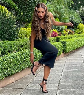 Galilea Montijo feet photo thumbnail