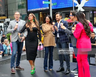 Galilea Montijo feet photo thumbnail