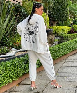 Galilea Montijo feet photo thumbnail