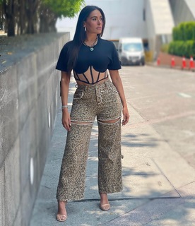 Galilea Montijo feet photo thumbnail