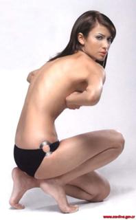 Gamze Karaman feet photo 4