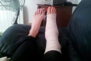 Garbiñe Muguruza feet photo thumbnail