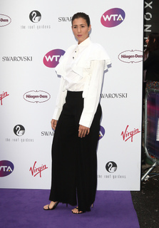 Garbiñe Muguruza feet photo thumbnail