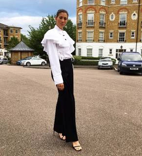 Garbiñe Muguruza feet photo thumbnail