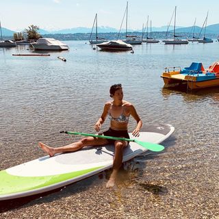Garbiñe Muguruza feet photo thumbnail