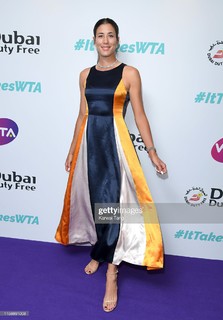 Garbiñe Muguruza feet photo thumbnail