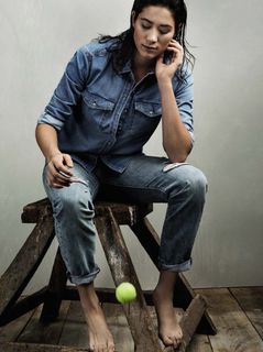 Garbiñe Muguruza feet photo thumbnail