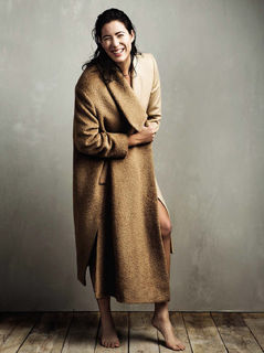 Garbiñe Muguruza feet photo thumbnail