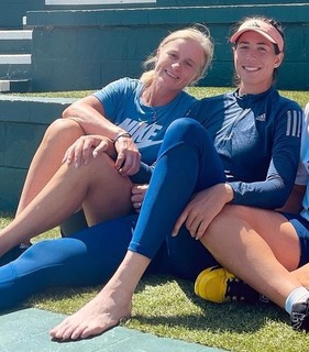 Garbiñe Muguruza feet photo thumbnail