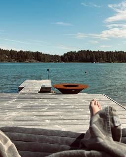 Garbiñe Muguruza feet photo thumbnail