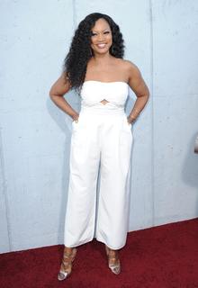 Garcelle Beauvais feet photo thumbnail