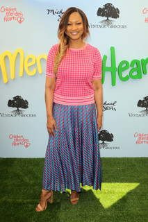 Garcelle Beauvais feet photo thumbnail