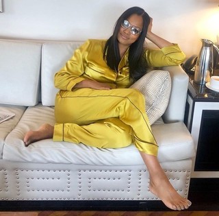 Garcelle Beauvais feet photo thumbnail