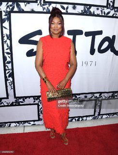 Garcelle Beauvais feet photo thumbnail