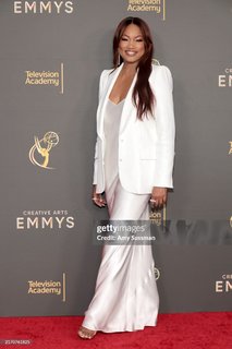 Garcelle Beauvais feet photo thumbnail