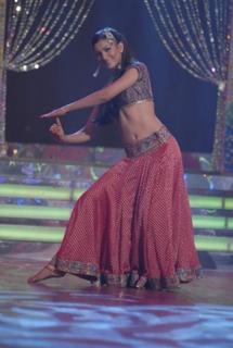 Gauhar Khan feet photo thumbnail