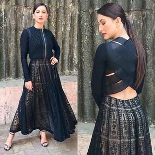 Gauhar Khan feet photo thumbnail