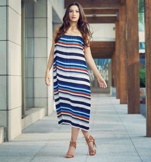 Gauhar Khan feet photo thumbnail
