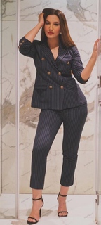 Gauhar Khan feet photo thumbnail