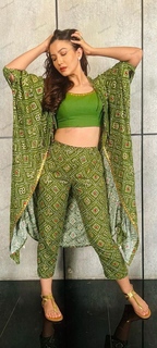 Gauhar Khan feet photo thumbnail