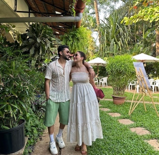 Gauhar Khan feet photo thumbnail