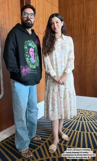Gauhar Khan feet photo thumbnail