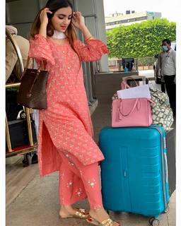 Gauri Virdi feet photo 18
