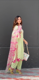 Gauri Virdi feet photo 13