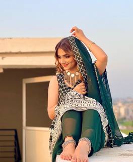 Gauri Virdi feet photo 15