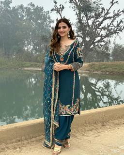 Gauri Virdi feet photo 10
