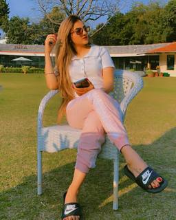 Gauri Virdi feet photo 9