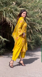 Gauri Virdi feet photo 6
