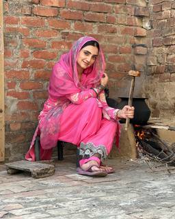 Gauri Virdi feet photo 18