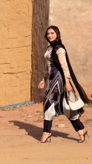 Gauri Virdi feet photo 10